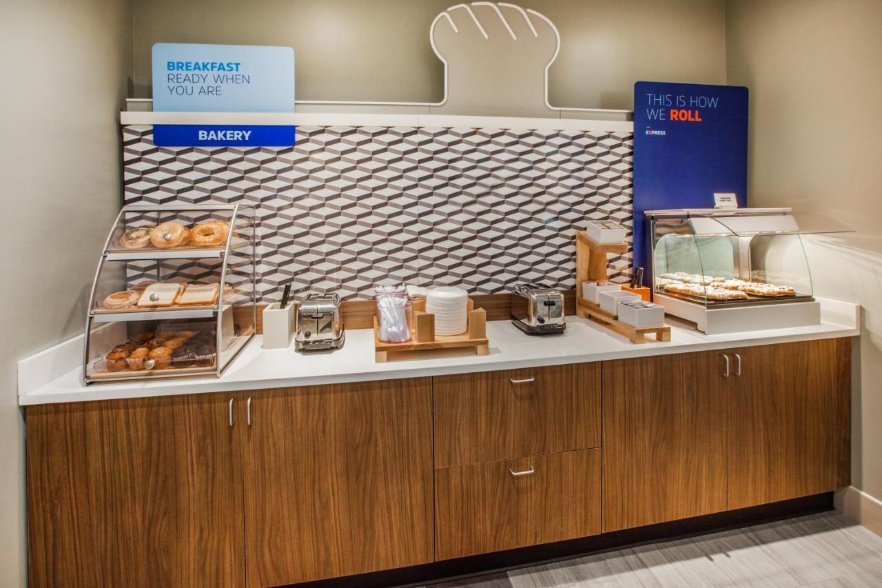Holiday Inn Express & Suites - Burley By Ihg Exteriér fotografie